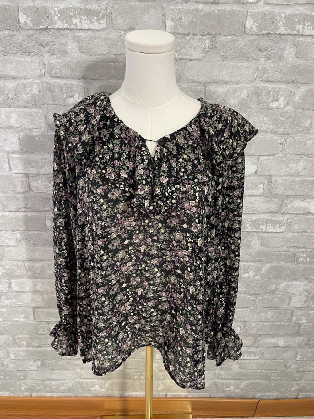 Maggie Lawerence Black Floral Ruffle-Neck Long Sleeve Blouse